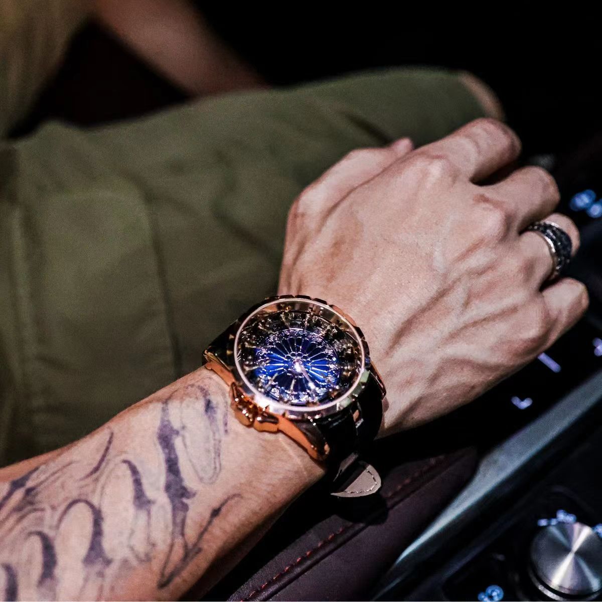Luxurious and Elegant Men's Wa - Zodiac Luxury Watch review and price