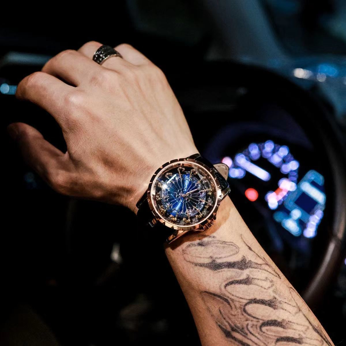 Luxurious and Elegant Men's Wa - Zodiac Luxury Watch review and price