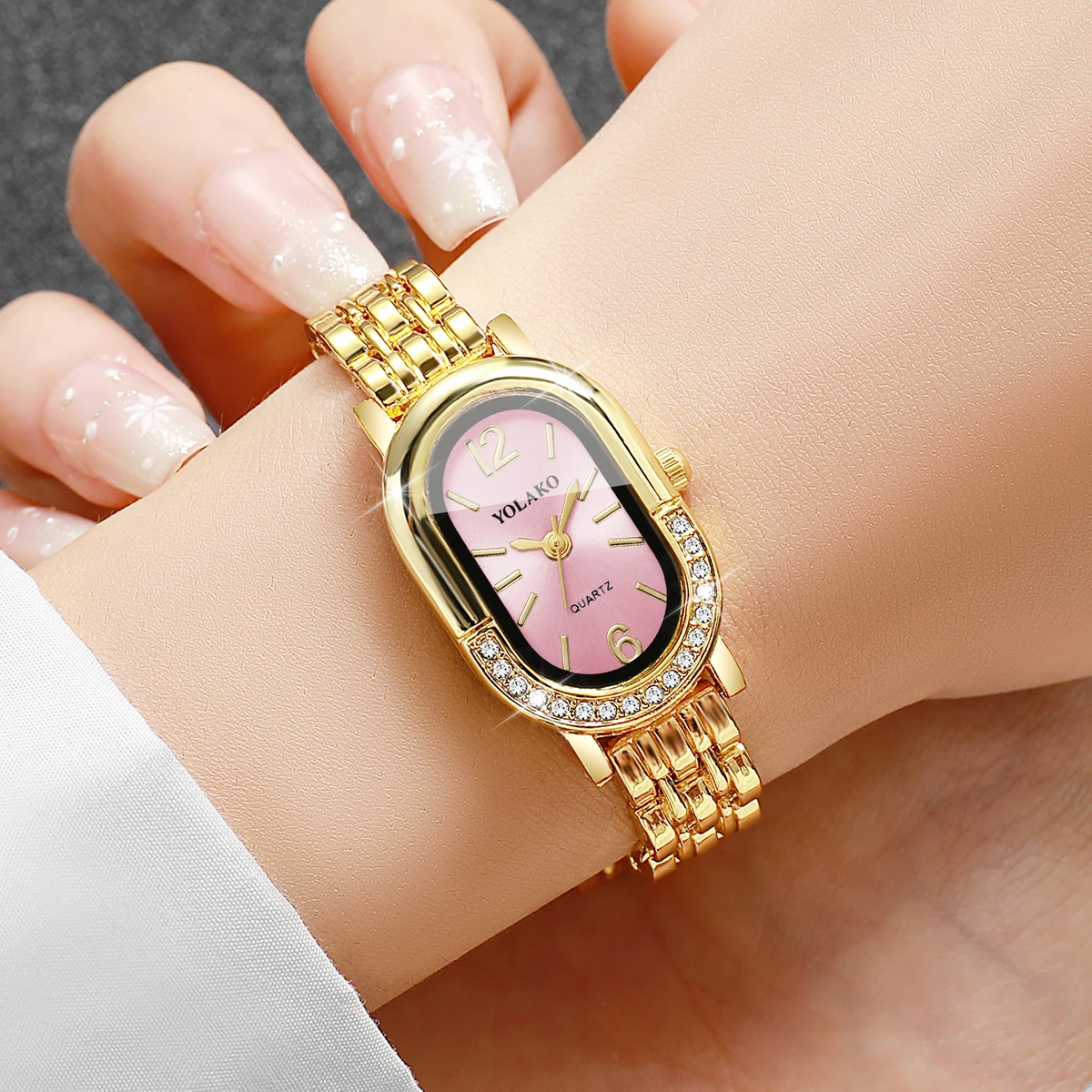 Luxury Rhinestone Women Quartz - Luxury Watch Holder review and price