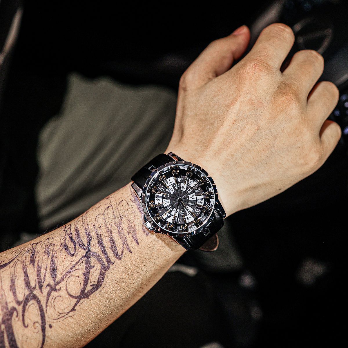 European, American, Japanese,  - Zodiac Luxury Watch review and price