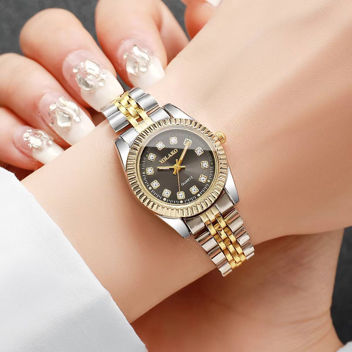 Fashion Rhinestone Women Quart - Luxury Watch Holder review and price